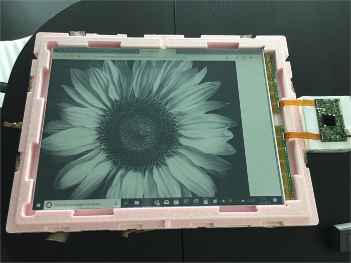 GSR TECHNOLOGY ITALY, TANTE NUOVE OPPORTUNITA’ CON LA TECNOLOGIA H-INK: L’INCHIOSTRO ELETTRONICO CHE SFRUTTA LA LUCE SOLARE 